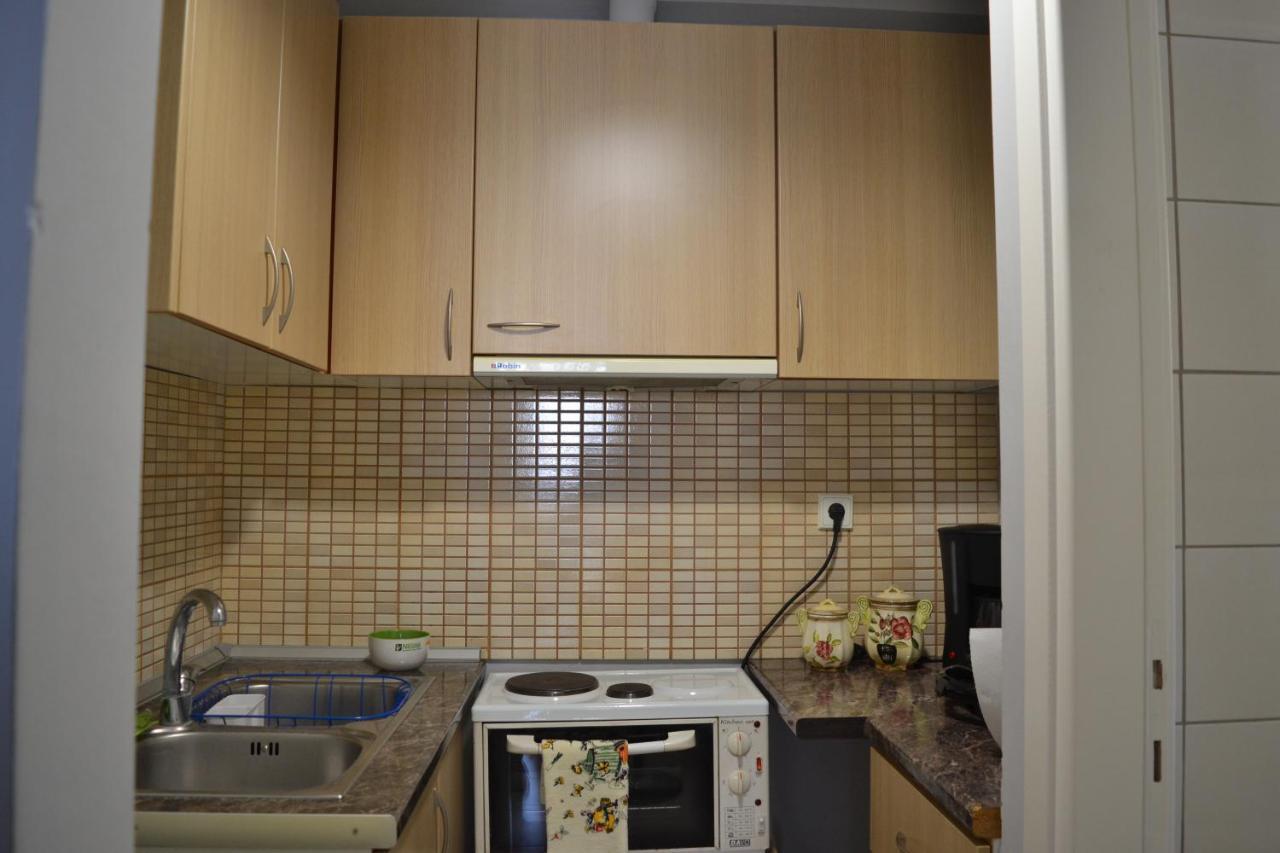 Rock & Roll 2 - Modern Apartment In Trikala Exterior photo